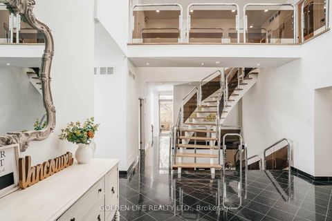 Photo 2 at 1 Garnier Court, Steeles, Toronto