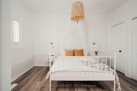 Photo 3 at 1 Garnier Court, Steeles, Toronto