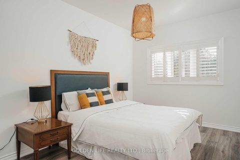 Photo 5 at 1 Garnier Court, Steeles, Toronto