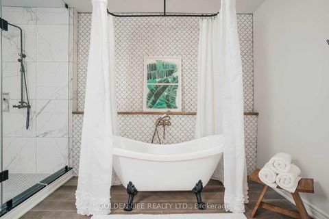 Photo 7 at 1 Garnier Court, Steeles, Toronto