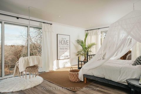 Photo 10 at 1 Garnier Court, Steeles, Toronto