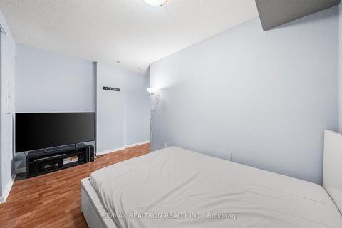 Photo 7 at 405 - 2464 Weston Road, Weston, Toronto