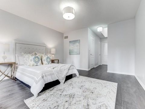 Photo 13 at 1530 - 28 Sommerset Way, Willowdale East, Toronto