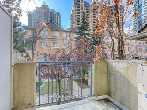 Photo 16 at 1530 - 28 Sommerset Way, Willowdale East, Toronto