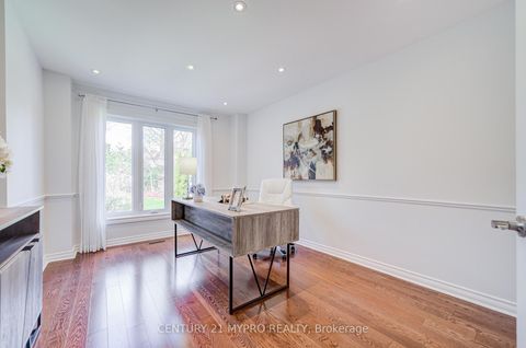 Photo 19 at 22 Ardwold Gate, Bayview Hill, Richmond Hill