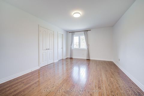 Photo 30 at 22 Ardwold Gate, Bayview Hill, Richmond Hill