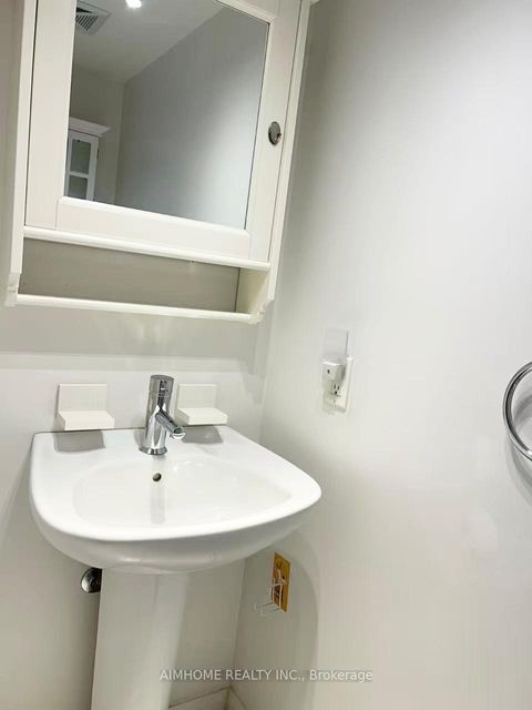 Photo 11 at 705 - 111 Elizabeth Street E, Bay Street Corridor, Toronto