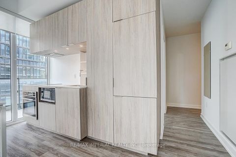 Photo 16 at 710 - 77 Shuter Street, Yonge Corridor, Toronto