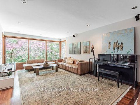 Photo 2 at 94 Laurentide Drive, Donalda, Toronto