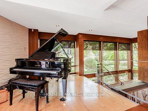 Photo 13 at 94 Laurentide Drive, Donalda, Toronto