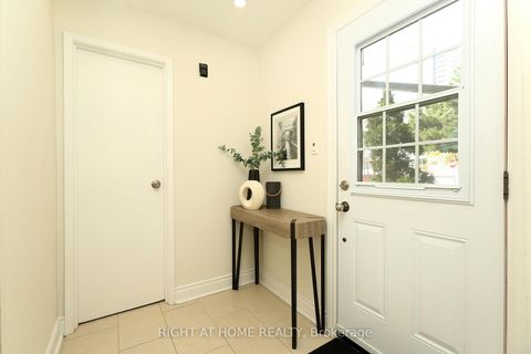 Photo 3 at 6 Snapdragon Drive, Pleasant View, Toronto