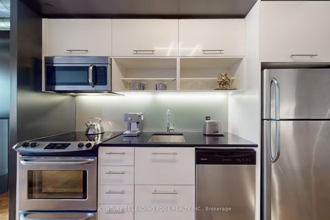 Photo 8 at 802 - 51 Trolley Crescent, Moss Park, Toronto