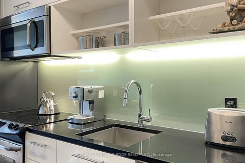 Photo 10 at 802 - 51 Trolley Crescent, Moss Park, Toronto