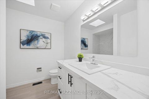 Photo 13 at 14 Penfound Drive, Bowmanville, Clarington