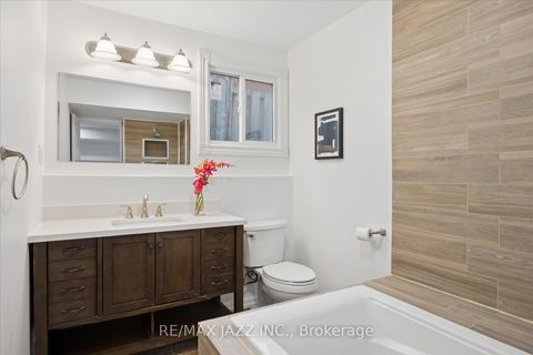 Photo 20 at 14 Penfound Drive, Bowmanville, Clarington