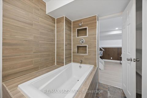 Photo 21 at 14 Penfound Drive, Bowmanville, Clarington