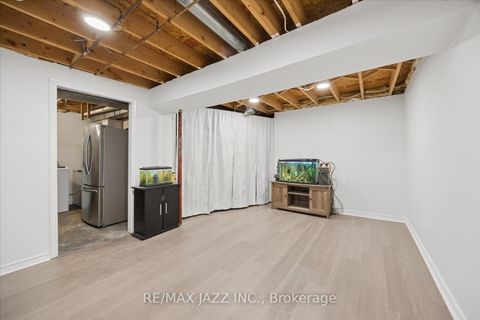 Photo 22 at 14 Penfound Drive, Bowmanville, Clarington