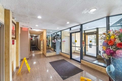 Photo 3 at 1013 - 10 Martha Eaton Way, Amesbury, Toronto