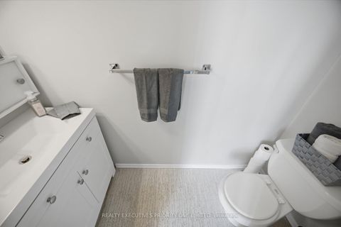 Photo 22 at 1013 - 10 Martha Eaton Way, Amesbury, Toronto