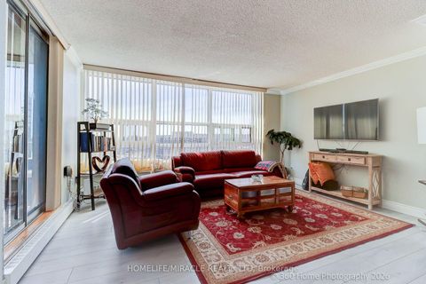 Photo 5 at 909 - 3380 Eglinton Avenue E, Scarborough Village, Toronto