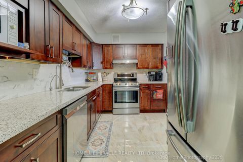 Photo 7 at 909 - 3380 Eglinton Avenue E, Scarborough Village, Toronto