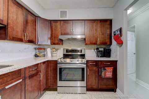 Photo 8 at 909 - 3380 Eglinton Avenue E, Scarborough Village, Toronto