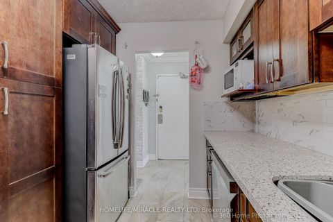 Photo 10 at 909 - 3380 Eglinton Avenue E, Scarborough Village, Toronto