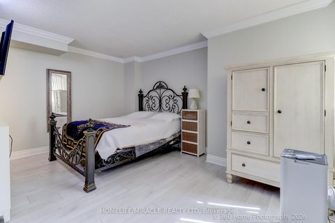 Photo 11 at 909 - 3380 Eglinton Avenue E, Scarborough Village, Toronto