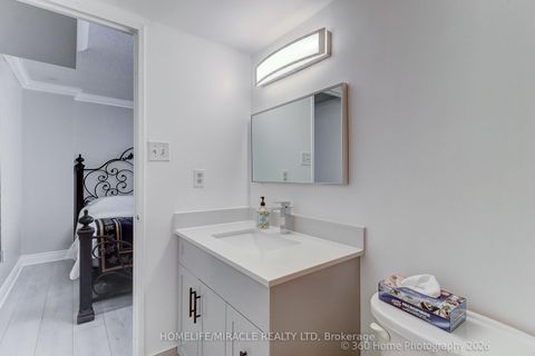 Photo 12 at 909 - 3380 Eglinton Avenue E, Scarborough Village, Toronto
