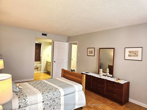 Photo 15 at 123 - 255 The Donway West E, Don Mills, Toronto