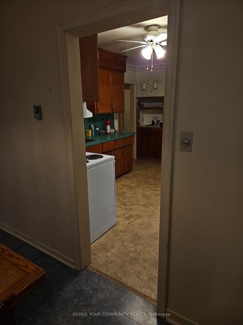 Photo 7 at 11419 Bathurst Street, Westbrook, Richmond Hill
