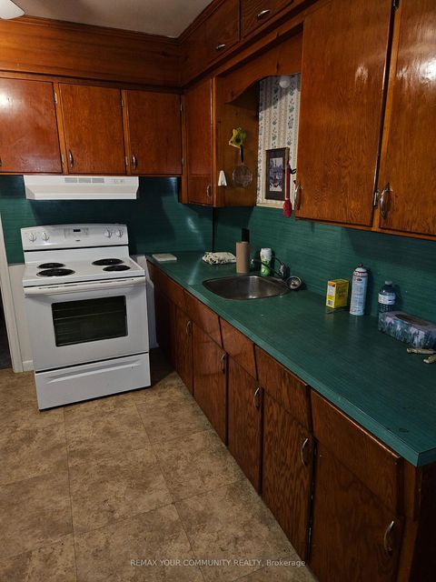 Photo 8 at 11419 Bathurst Street, Westbrook, Richmond Hill