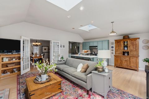 Photo 11 at 98 Government Road, Kingsway South, Toronto
