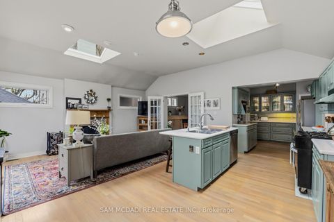Photo 12 at 98 Government Road, Kingsway South, Toronto