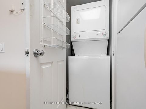Photo 4 at 1501 - 30 Harrison Garden Boulevard, Willowdale East, Toronto
