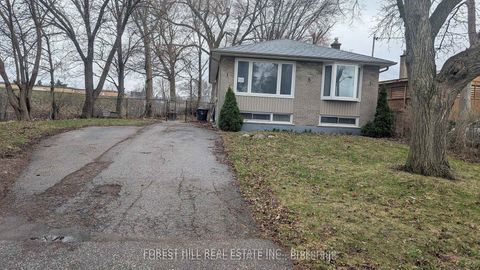 Photo 2 at 21 Caulfield Road, Old Rexdale, Toronto