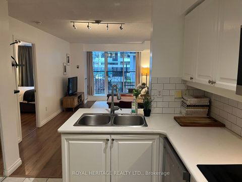 Photo 7 at 211 - 188 Redpath Avenue, Mount Pleasant West, Toronto