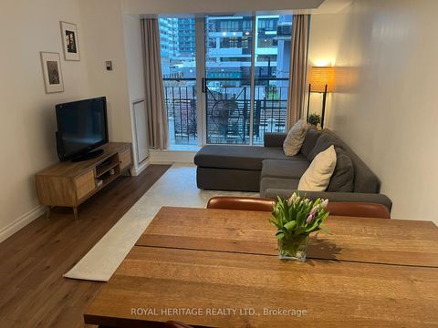 Photo 10 at 211 - 188 Redpath Avenue, Mount Pleasant West, Toronto