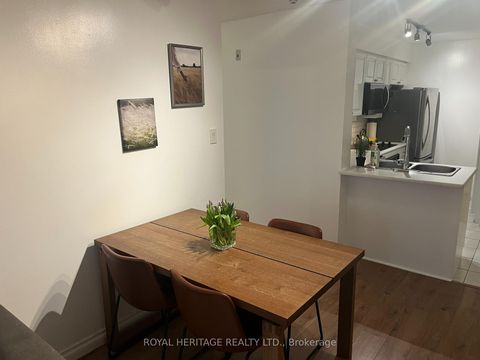 Photo 13 at 211 - 188 Redpath Avenue, Mount Pleasant West, Toronto