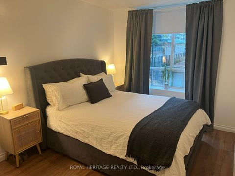 Photo 15 at 211 - 188 Redpath Avenue, Mount Pleasant West, Toronto