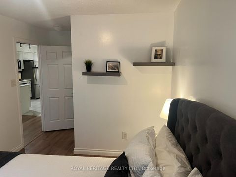 Photo 16 at 211 - 188 Redpath Avenue, Mount Pleasant West, Toronto