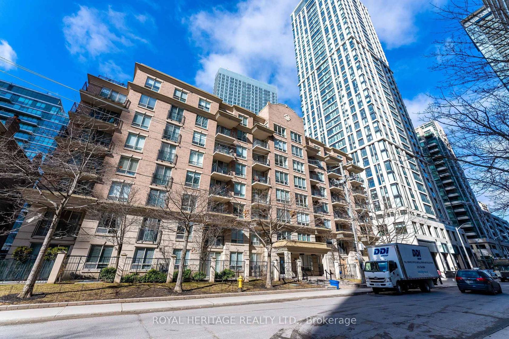 211 - 188 Redpath Avenue, Mount Pleasant West, Toronto 