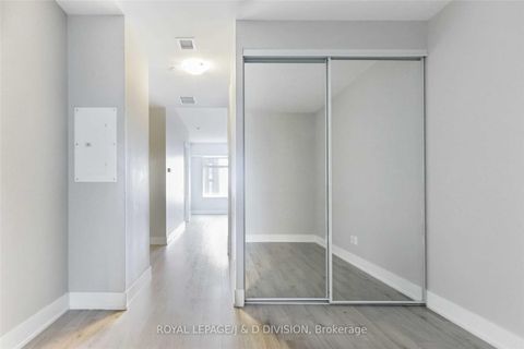 Photo 7 at 1408 - 111 St Clair Avenue W, St. Clair, Toronto