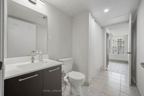 Photo 31 at 1625 - 38 Joe Shuster Way, South Parkdale, Toronto