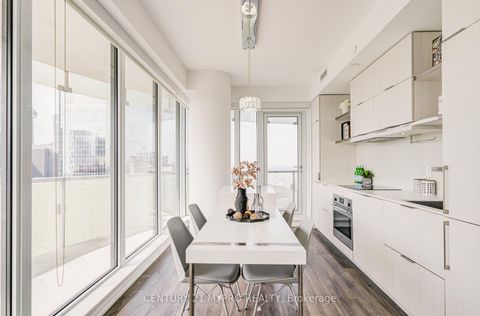Photo 3 at 3109 - 197 Yonge Street, Yonge Corridor, Toronto