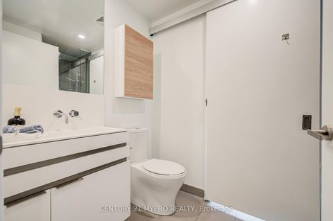 Photo 19 at 3109 - 197 Yonge Street, Yonge Corridor, Toronto