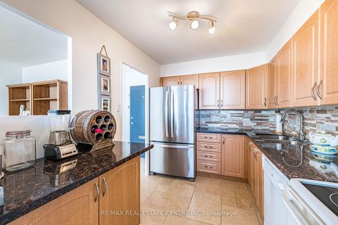 Photo 17 at 1502 - 451 The West Mall Drive, Etobicoke West Mall, Toronto