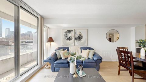 Photo 2 at 308 - 111 Elizabeth Street, Bay Street Corridor, Toronto