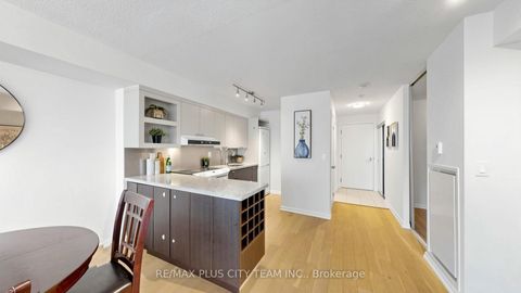 Photo 4 at 308 - 111 Elizabeth Street, Bay Street Corridor, Toronto