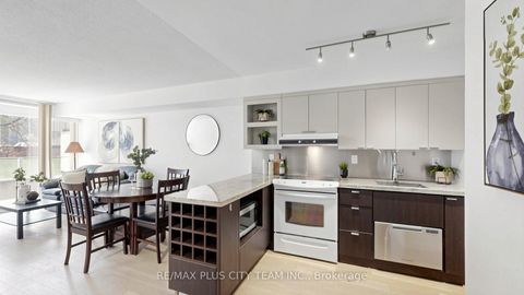 Photo 5 at 308 - 111 Elizabeth Street, Bay Street Corridor, Toronto